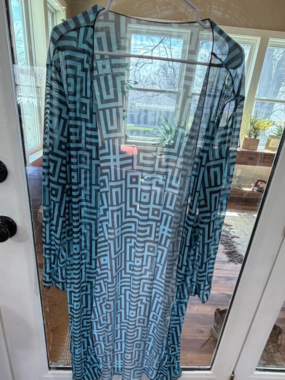 Geometric Aqua and Black 3 Piece Set - Picture 5 of 13
